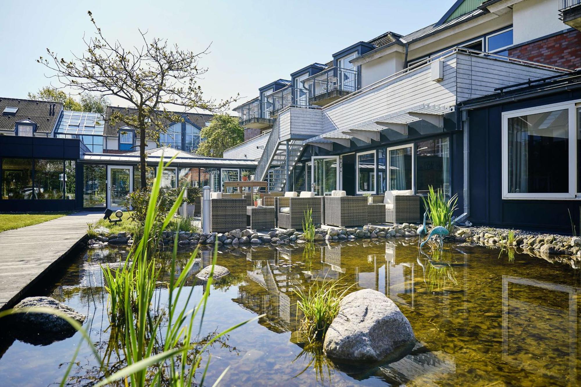 Dorint Strandresort & Spa Ostseebad Wustrow Wustrow  Exterior photo